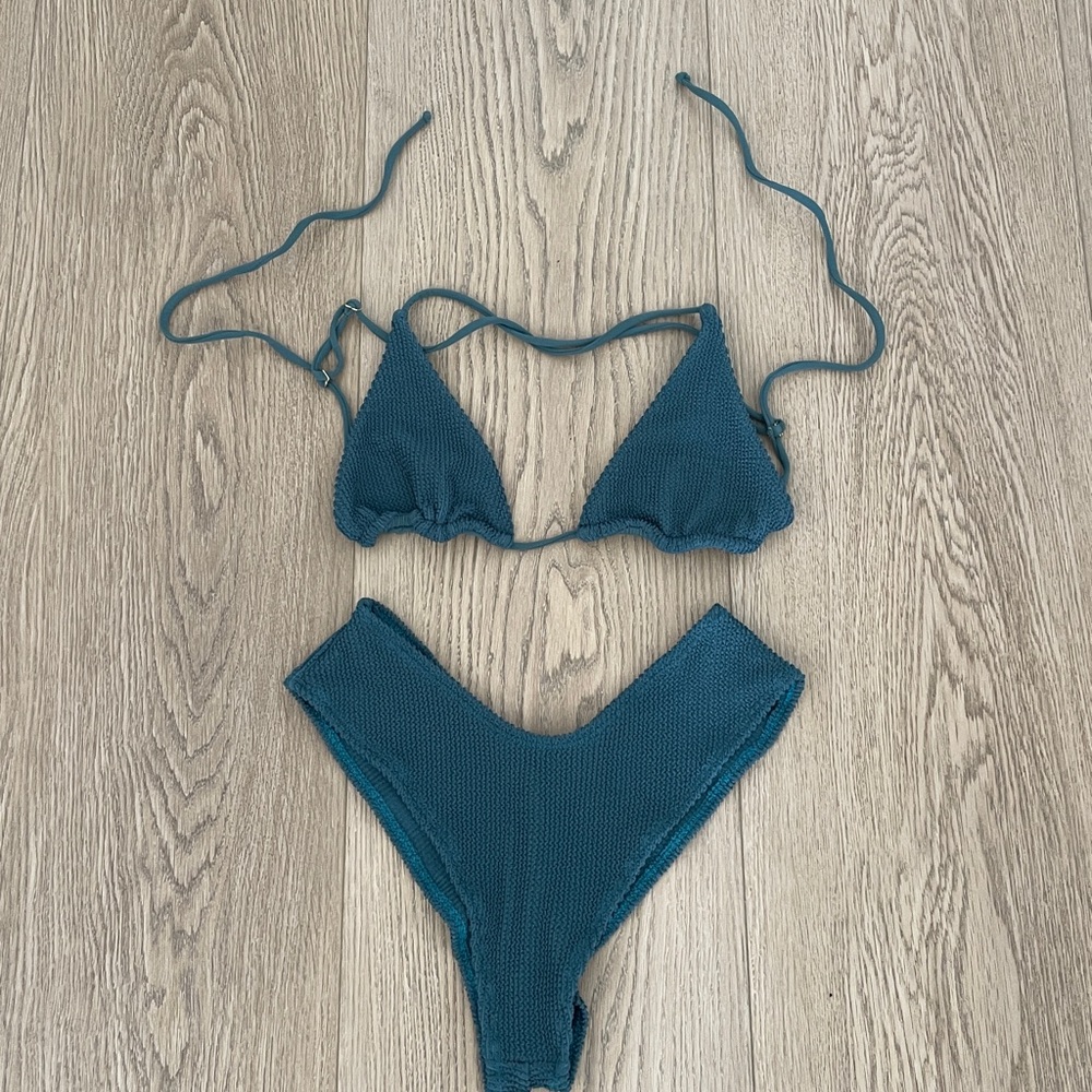 Green/teal Skatie bikini set